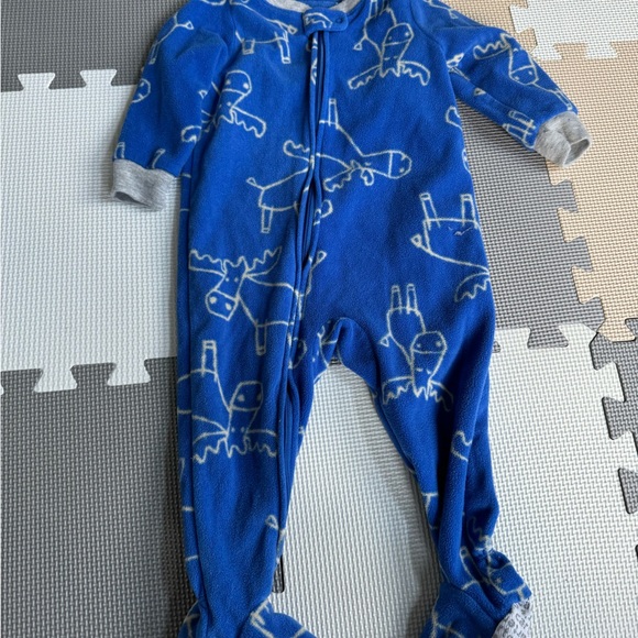 Carter’s  Fleece Moose Pajama - Size 12 Months - Picture 1 of 2
